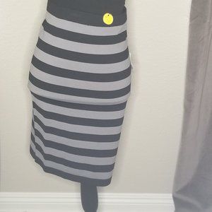 Fitted Forever 21 pinned strip skirt